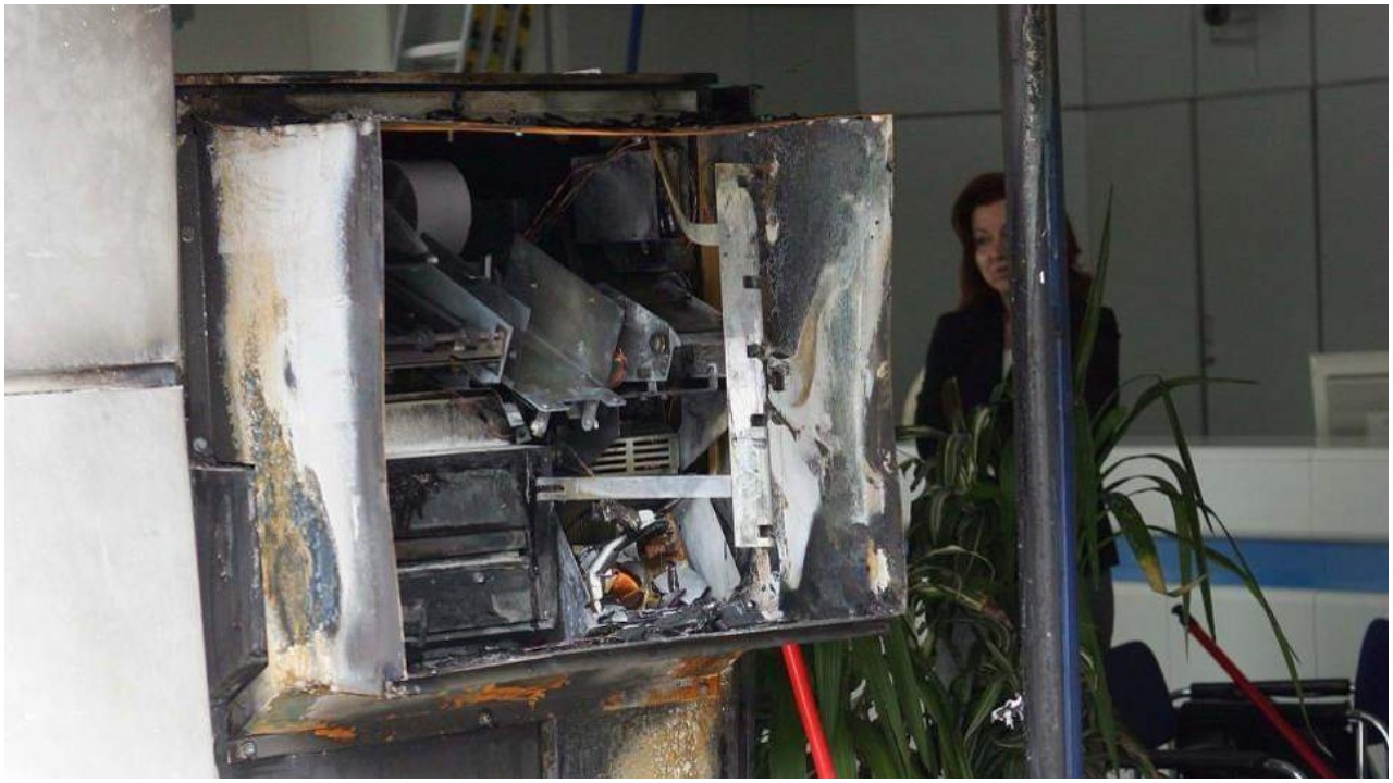 Νέο χτύπημα σε μηχάνημα ΑΤΜ στη Γλυφάδα