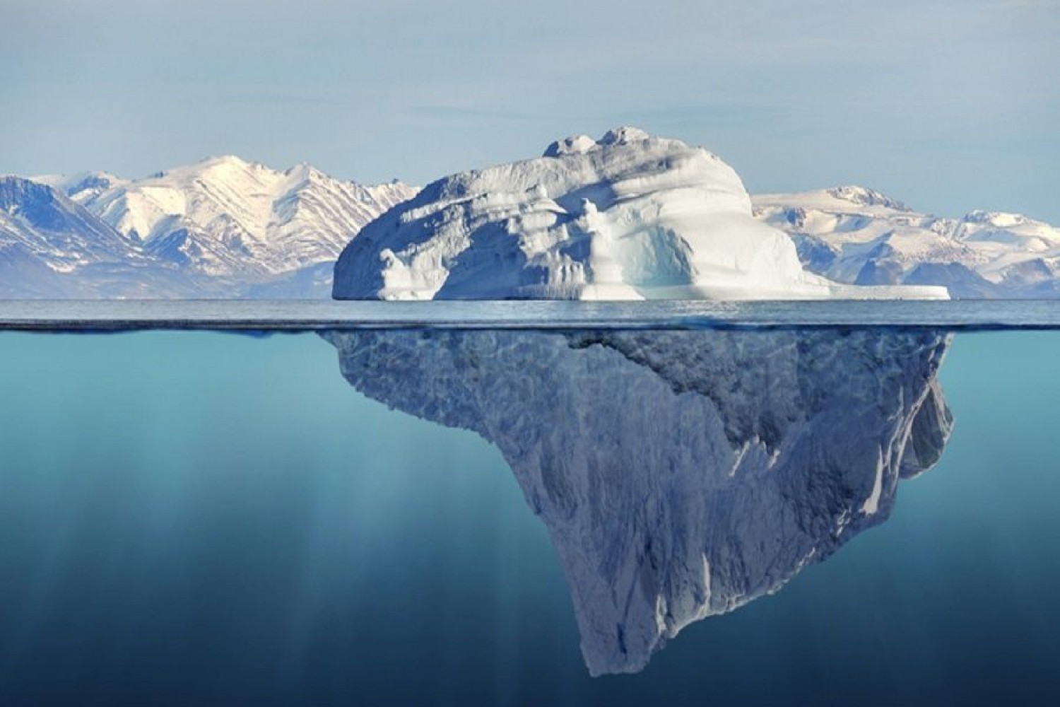 Περίπου 2 δισ. τόνους πάγου έχασε η Γροιλανδία μέσα σε μόλις 24 ώρες (φωτο)