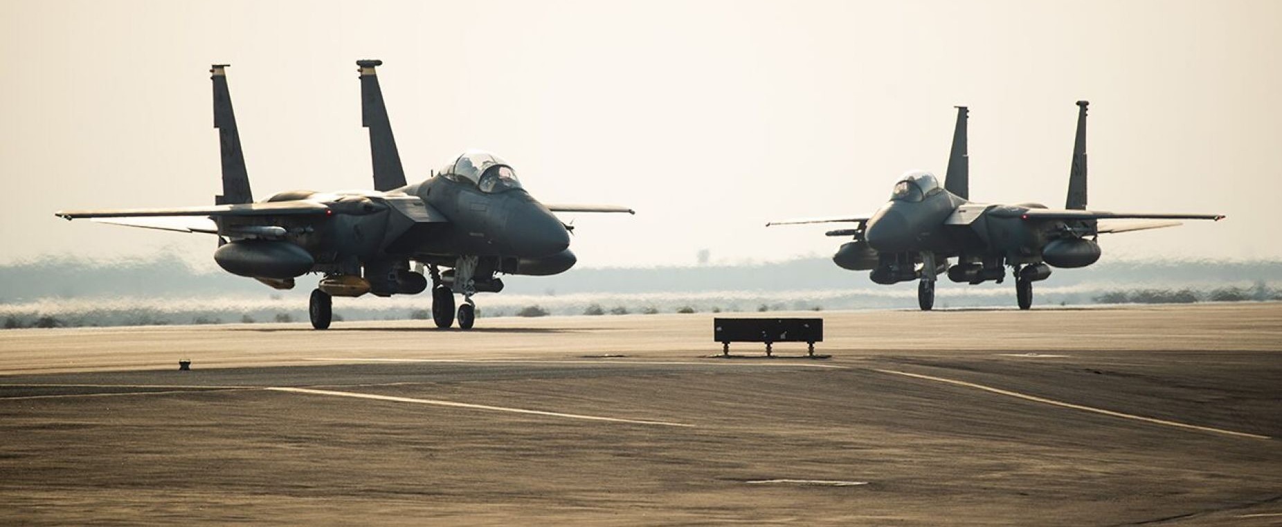 Σε «τεντωμένο σχοινί» Ιράν-ΗΠΑ στον Κόλπο: Επίθεση σε αμερικανική βάση στο Ιράκ – Προσγειώθηκε στα ΗΑΕ μοίρα F-15E!