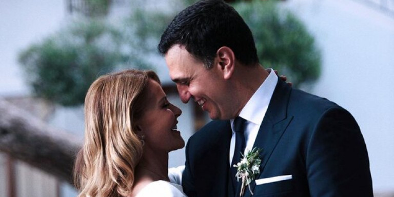 Πως σχολίασε την φωτογραφία του γάμου η κόρη της Τζένης Μπαλατσινού (φωτο)