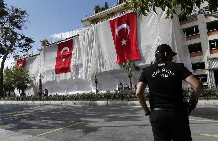 Οι ποινές για το πραξικόπημα στην Τουρκία: 141 φορές ισόβια σε 17 πρώην στρατιωτικούς