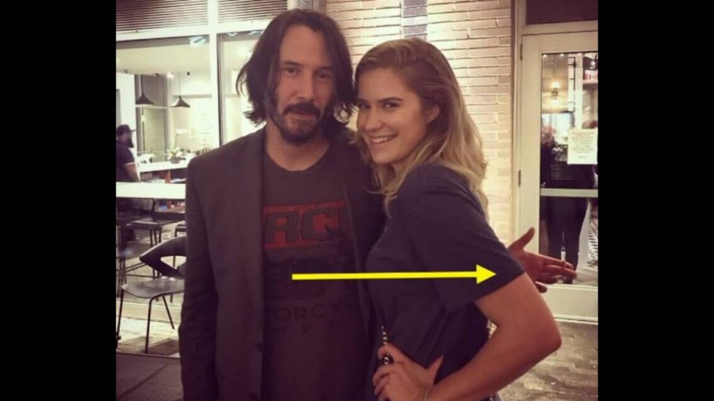 Ο Κιάνου Ριβς κάνει κάτι μοναδικό όταν αγκαλιάζει τις γυναίκες και «τρελαίνει» το διαδίκτυο (φώτο)