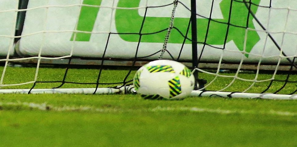 Θρήνος στο ελληνικό ποδόσφαιρο – Πέθανε μία από τις πιο εμβληματικές μορφές των γηπέδων (φώτο)