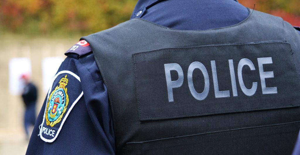 ΗΠΑ: Κλέφτες μπήκαν σε σπίτι και ο ιδιοκτήτης άνοιξε πυρ εναντίον τους – Έφυγαν τρέχοντας (βίντεο)