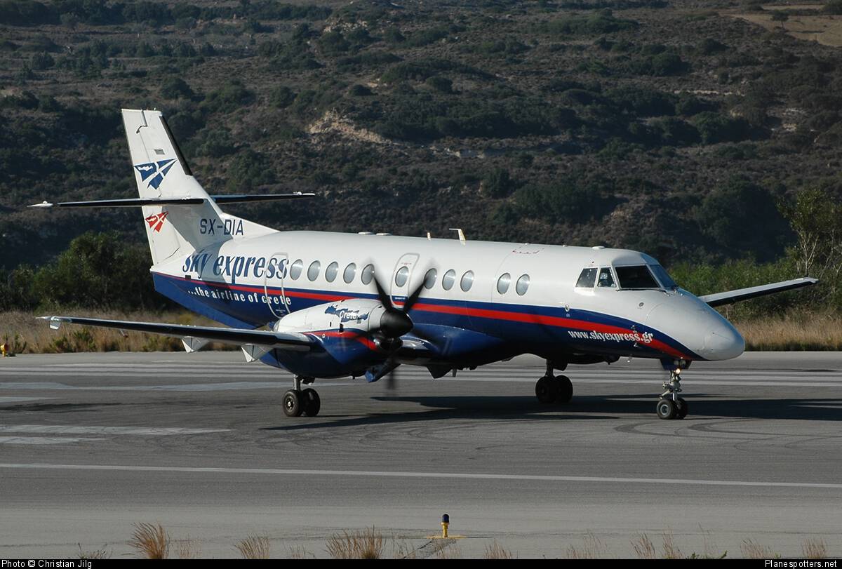 Αναγκαστική προσγείωση αεροσκάφους στην Κάρπαθο – Έκρηξη στον ένα κινητήρα του