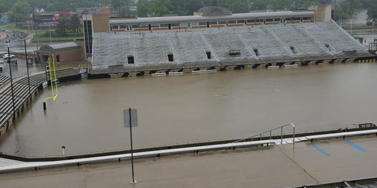 Απίστευτο: Στάδιο μετατράπηκε σε…«πισίνα» στα Χανιά