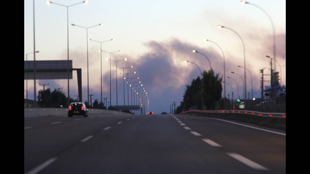 Ατύχημα με νταλίκα στην Εθνική Οδό Αθηνών-Λαμίας