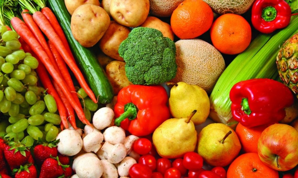 Οι τέσσερις τρόποι να ρίξετε τη χοληστερίνη με διατροφή