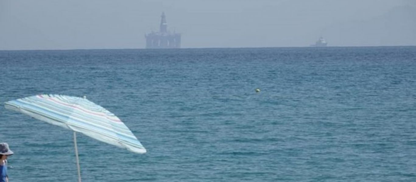 Πλωτή πλατφόρμα άντλησης πετρελαίου και στις ακτές του… Ιονίου