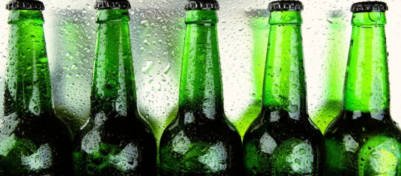 Γιατί τα περισσότερα μπουκάλια μπύρας έχουν σκούρο χρώμα;