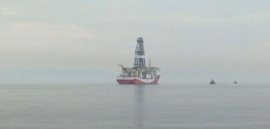 Το «Γιαβούζ» συνεχίζει ανενόχλητο την… κρουαζιέρα του στο Αιγαίο – Έγινε ορατό από τη Ρόδο (φωτό)