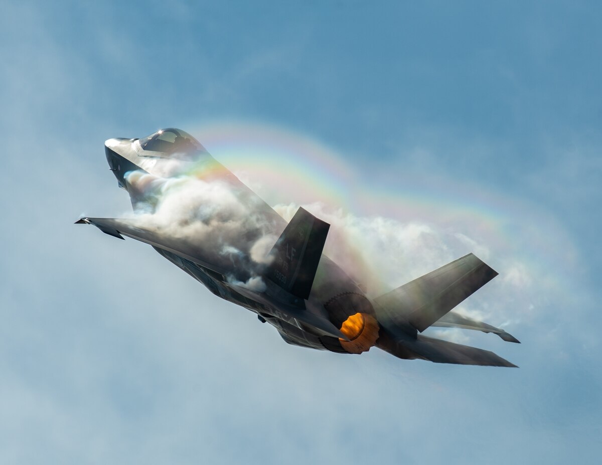 F-35A στη Μελβούρνη: Η επίδειξη του μαχητικού stealth 5ης γενιάς