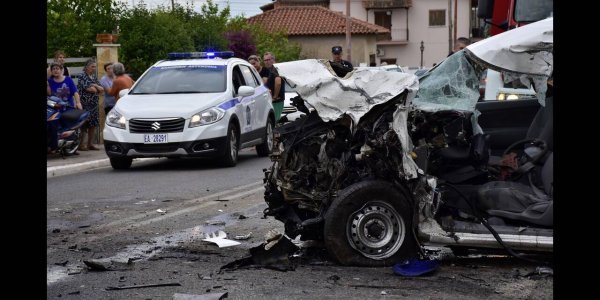 Τραγωδία στη Χαλκιδική: Μετωπική σύγκρουση Βούλγαρων-Σέρβων τουριστών – Ένας νεκρός