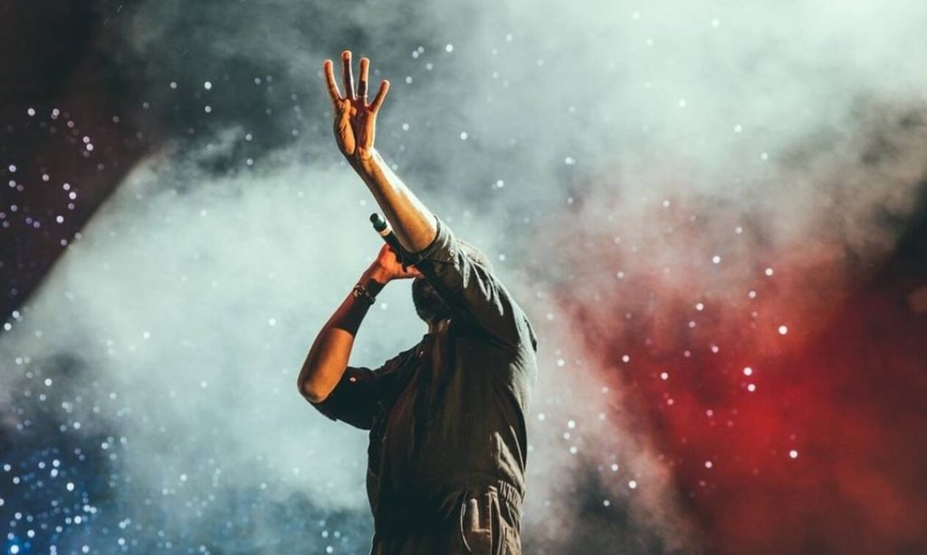 Συνέλαβαν Έλληνα ράπερ για διακίνηση ναρκωτικών