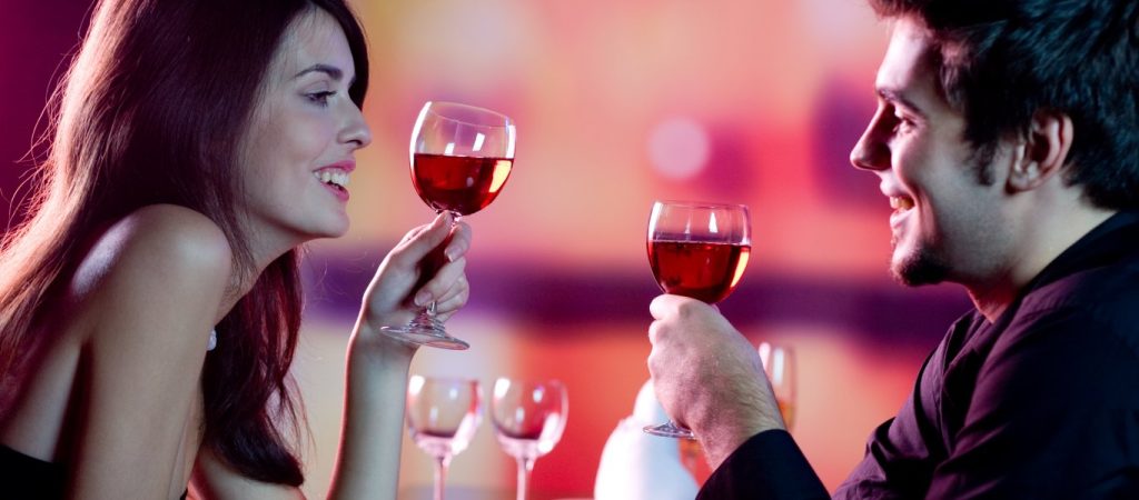 Αυτός είναι ο άνδρας που βγήκε με… 365 γυναίκες μέσα σε ένα χρόνο (βίντεο)