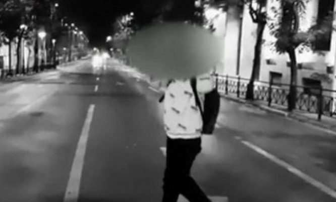 Αυτός είναι ο γνωστός Έλληνας ράπερ που συνελήφθη