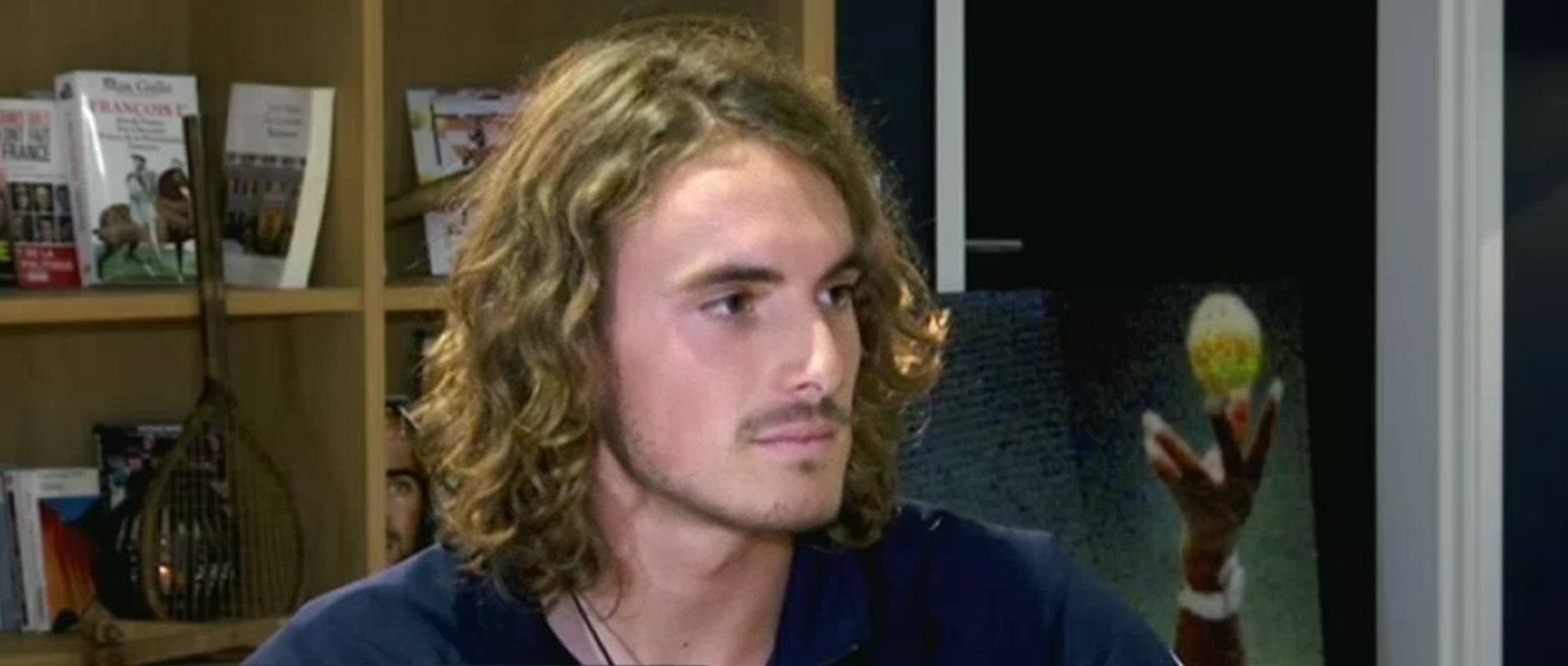 Του πήρε την καρδιά: Η φωτό του μεταμφιεσμένου Τσιτσιπά με τη Σάκκαρη που επιβεβαίωσε τη σχέση τους (φωτό)