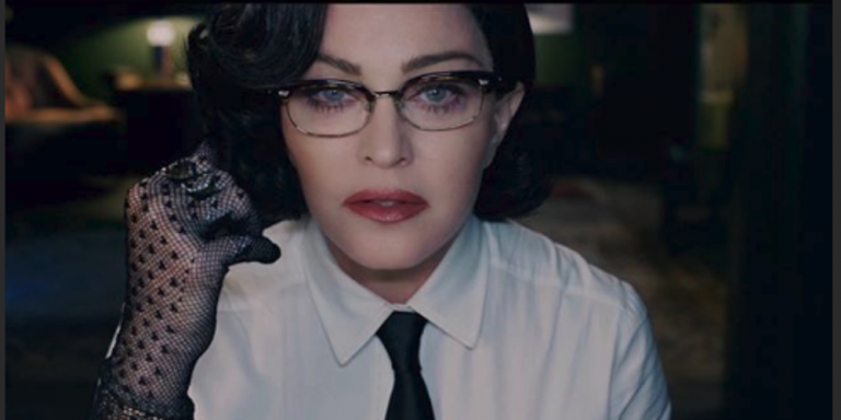 Η Μαντόνα σε λουτρό αίματος στο νέο της κλιπ (βίντεο)