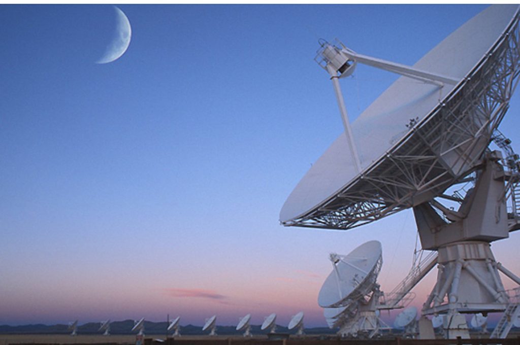 Ομάδα αστρονόμων εντόπισε για πρώτη φορά κοσμική πηγή μυστηριωδών ραδιοκυμάτων