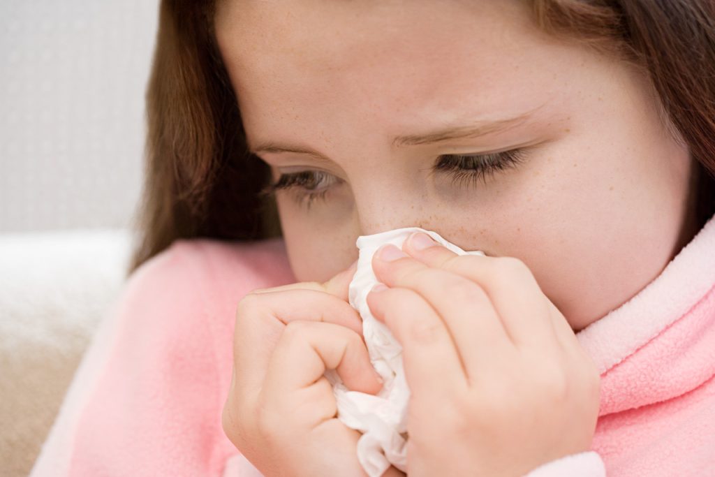 Ποιον σοβαρό κίνδυνο υγείας κρύβουν οι ιογενείς λοιμώξεις στην παιδική ηλικία