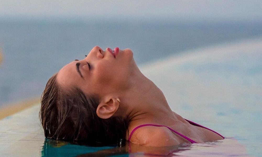 H Oana Marica αποκαλύπτεται και «ξεσηκώνει» (φωτο)