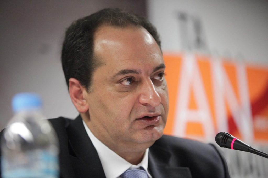 Παράταση για τις 17 Σεπτεμβρίου δίνει ο Σπίρτζης στην «προεκλογική» προκήρυξη για τα λεωφορεία