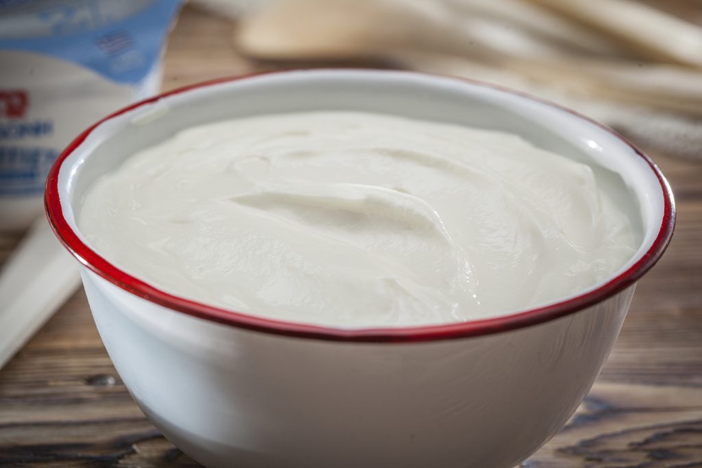 Τι θα συμβεί στο σώμα σου αν τρως καθημερινά γιαούρτι;