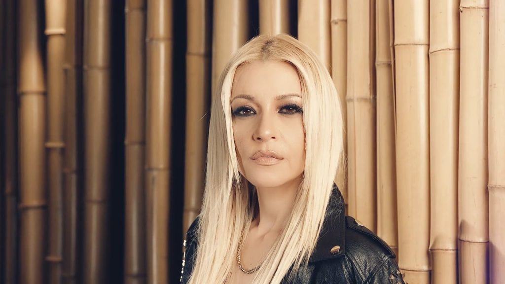 Λένα Παπαδοπούλου: Ποζάρει με μαύρο μπικίνι και εντυπωσιάζει (φωτο)