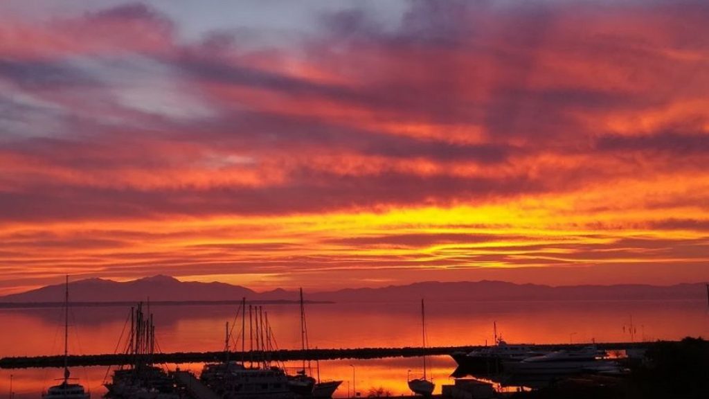 Ηλιοβασίλεμα από το διάστημα: Το όριο ανάμεσα στο σκοτάδι και στο φως (φωτο)