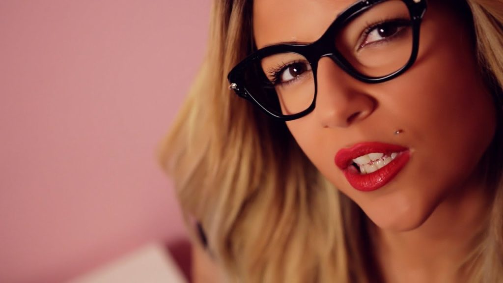 Χρύσπα: «Δεν με φλερτάρουν μέσα από τα social media – Δεν με φλερτάρουν γενικότερα!» (βίντεο)