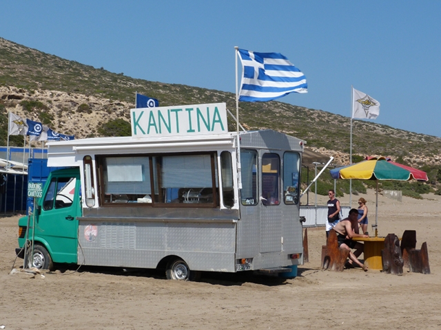 Κρήτη: Ιδιοκτήτης καντίνας γρονθοκόπησε και έστειλε γυναίκα στο νοσοκομείο – Δείτε τον λόγο