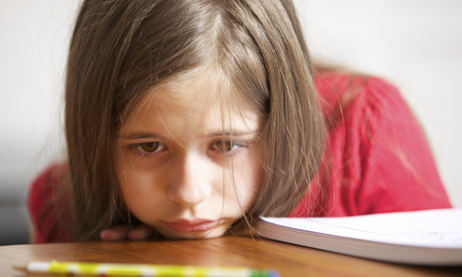 Αυτισμός: Τα συμπτώματα σε ένα παιδί που πρέπει να προσέχουν όλοι οι γονείς