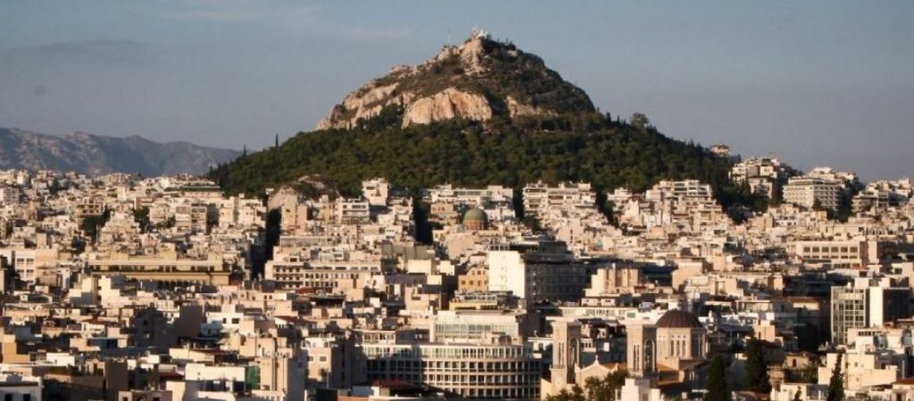 Ο απίστευτος λόγος για τον οποίον αγοράζουν ακίνητα οι Κινέζοι στην Αθήνα