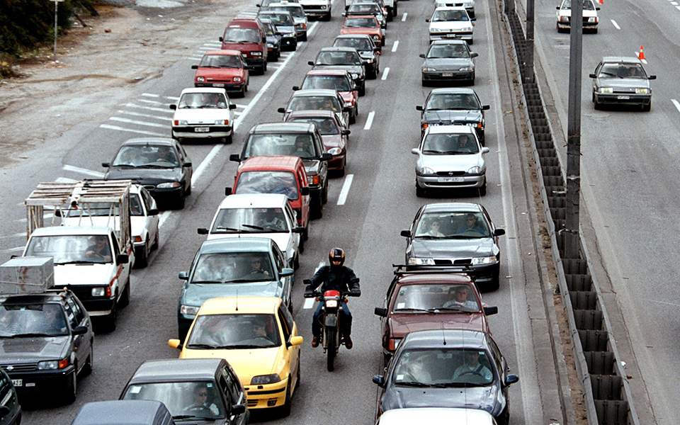 Κίνηση τώρα: Μποτιλιαρισμένοι οι δρόμοι στην Αθήνα
