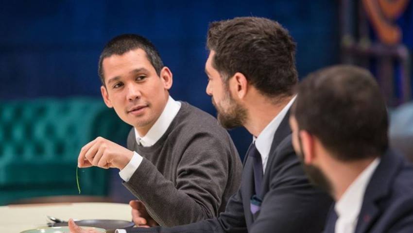 O Κοντιζάς αυτοτρολάρεται με φωτογραφία Λυκείου και κάνει τους πάντες να τον λατρέψουν