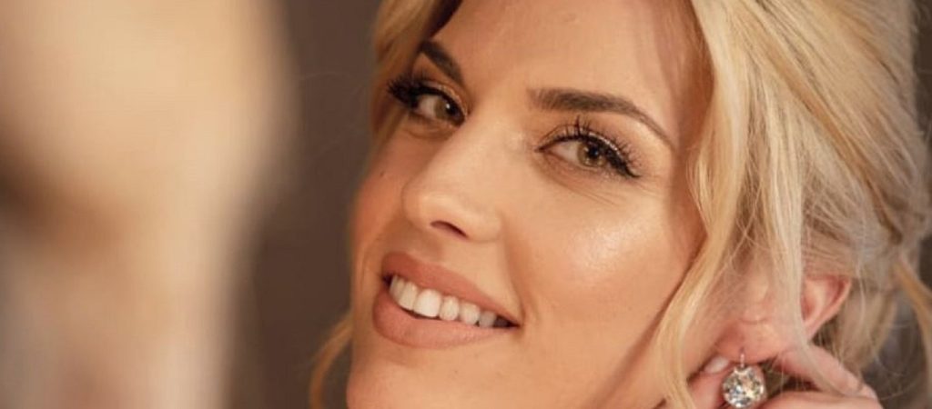 Η Μαντώ Γαστεράτου επιβεβαίωσε την εγκυμοσύνη της (βίντεο)