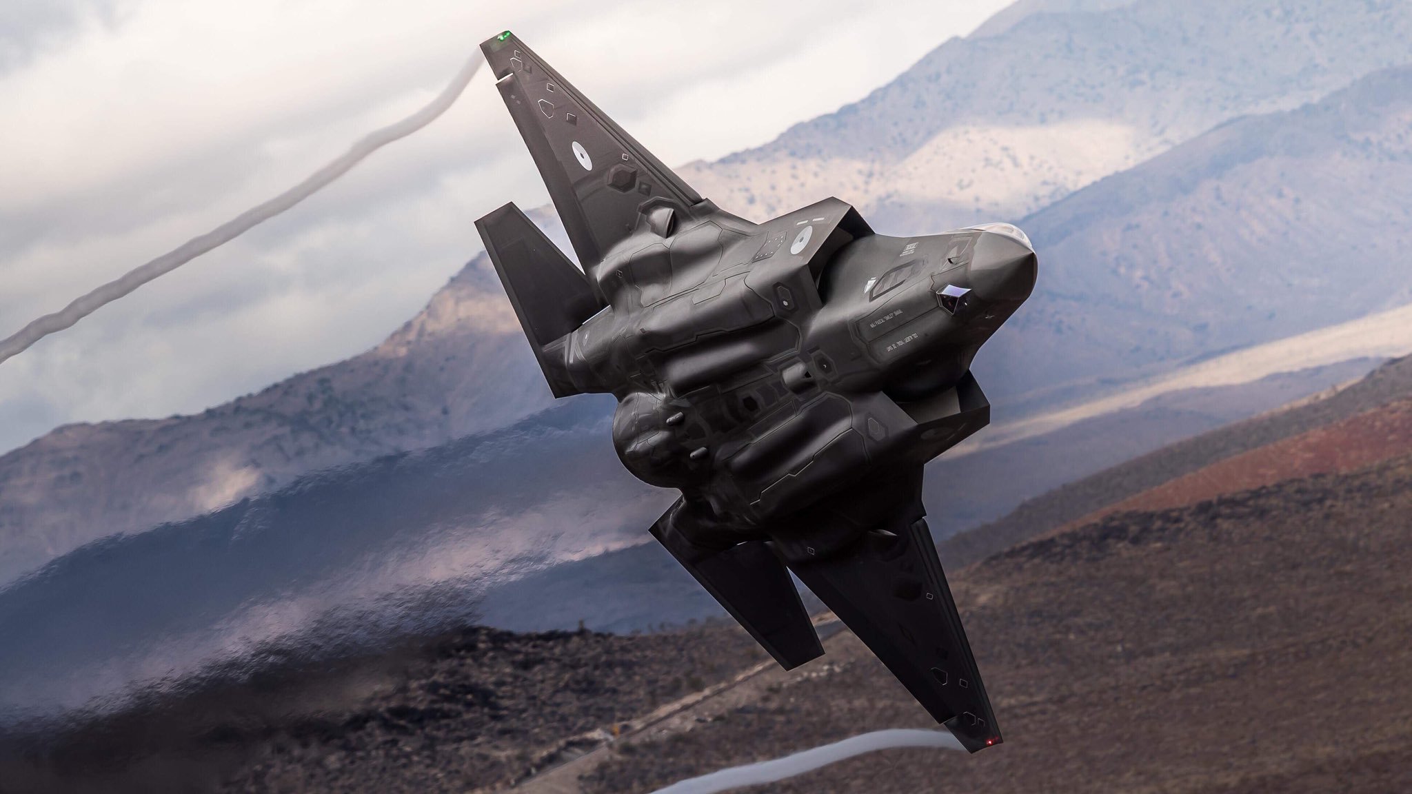 F-35A: Κόβουν την ανάσα οι ελιγμοί του στο Star Wars Canyon (βίντεο)
