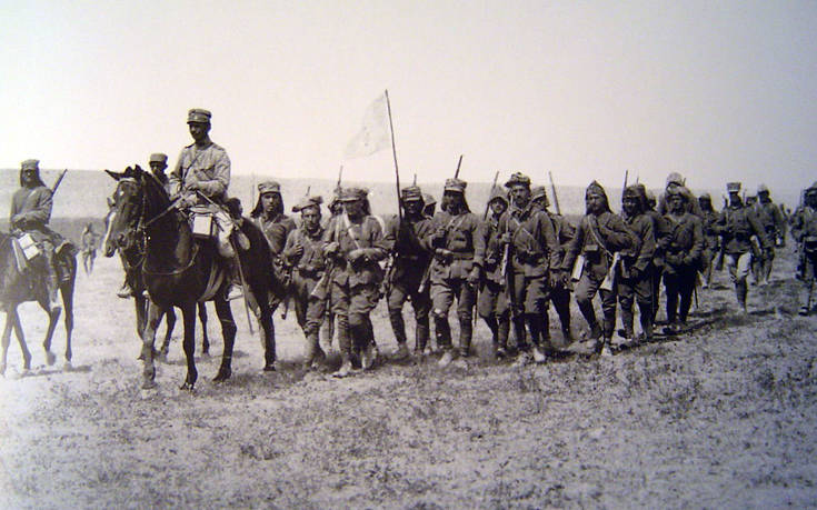 H δύσκολη χρονιά που η πατρίδα μας είδε 8 διαδοχικές κυβερνήσεις