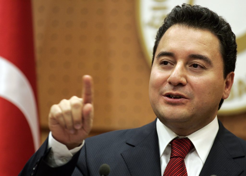 Τουρκία: Παραιτήθηκε ο Αλί Μπαμπατζάν από το ΑΚΡ του Ερντογάν