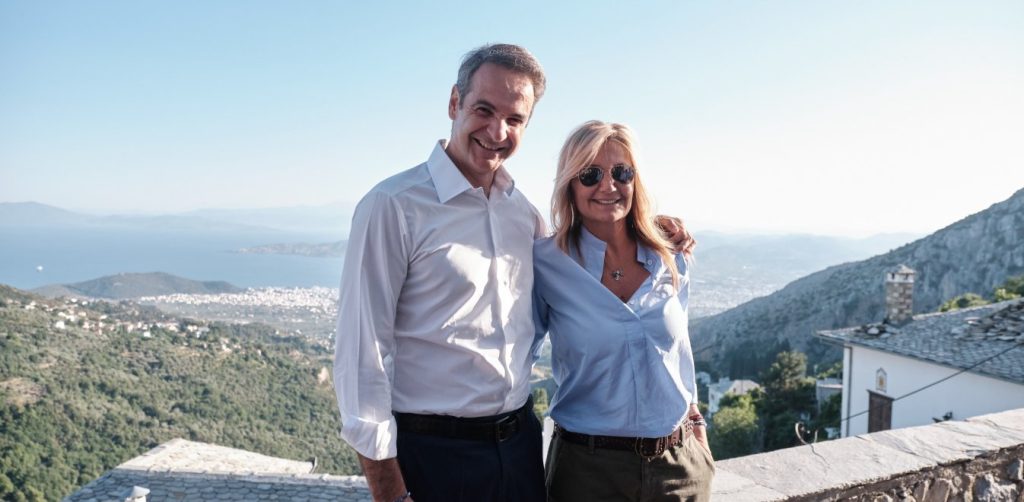 Μαρέβα Μητσοτάκη: Μαζί από τα φοιτητικά χρόνια στο Χάρβαρντ μέχρι την συγκίνηση στο Προεδρικό Μέγαρο (φωτο)