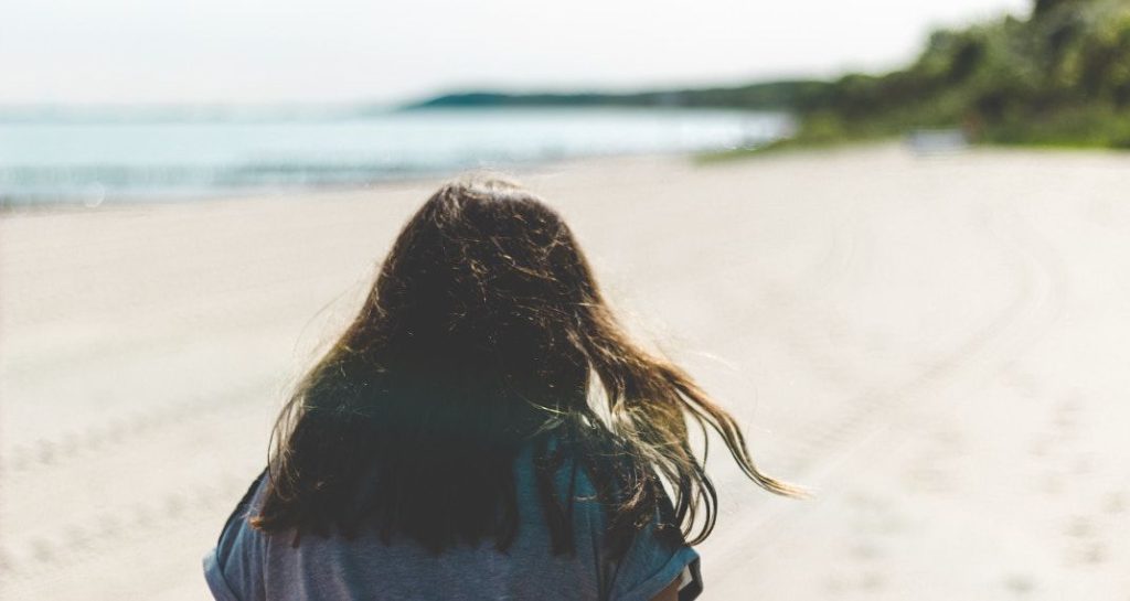 Oι τρόποι με τους οποίους εκπέμπεις αρνητική ενέργεια χωρίς να το αντιλαμβάνεσαι