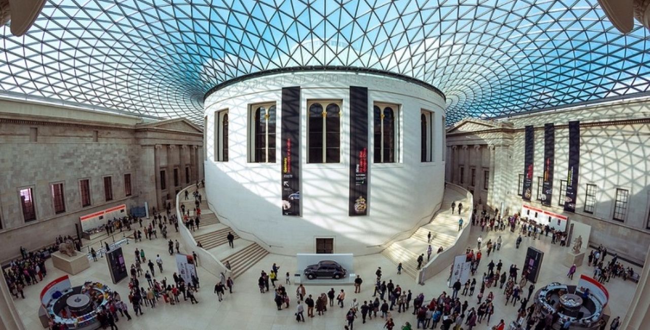 Το Βρετανικό Μουσείο επιστρέφει αγάλματα που κλάπηκαν από το Ιράκ και το Αφγανιστάν