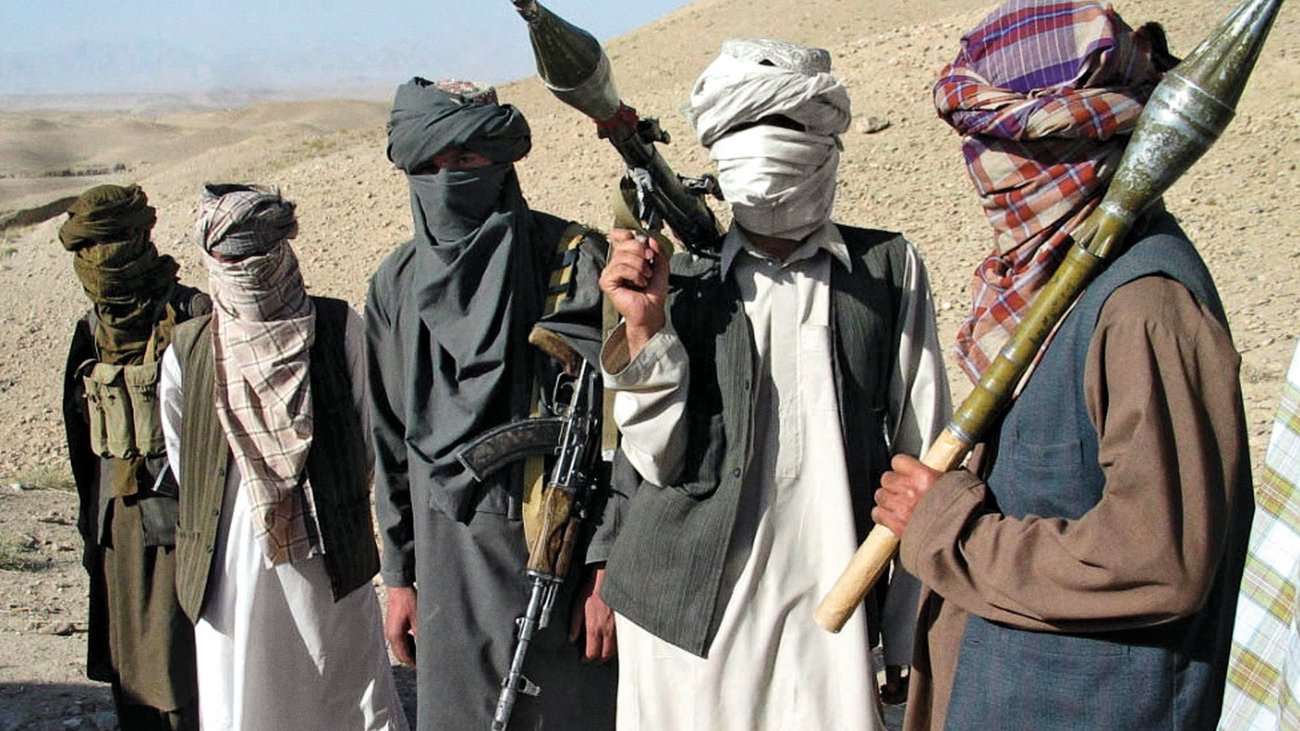 Αφγανιστάν: Τα βρίσκουν Ταλιμπάν και αξιωματούχοι – Δεσμεύονται για «οδικό χάρτη για ειρήνη»