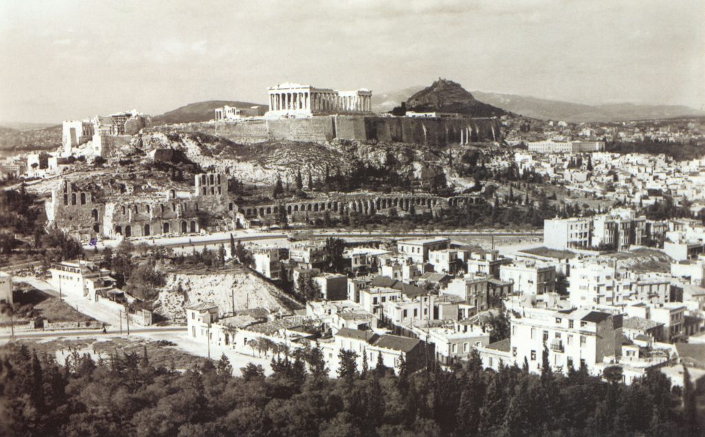 Μοναδικό έγχρωμο βίντεο από την τελευταία παρέλαση στην Αθήνα πριν την γερμανική κατοχή