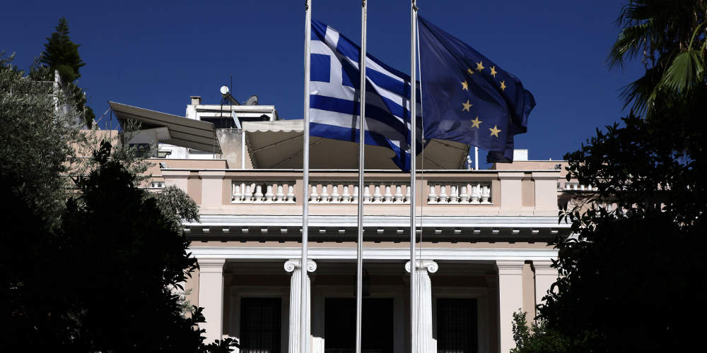 Κυβερνητικές πηγές για ΕΡΤ και ΑΠΕ: «Κωμικό» να ανησυχεί ο ΣΥΡΙΖΑ για κομματικοποίηση»