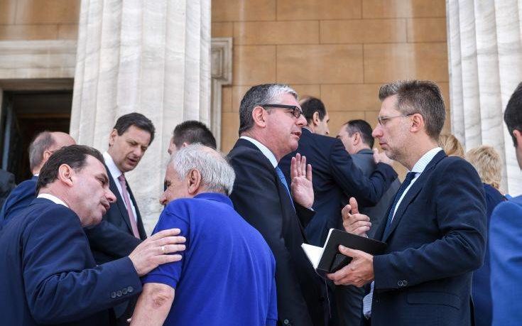 Υπουργοί έψαχναν να βρουν τον υφυπουργό τους για να γνωριστούν καλύτερα!