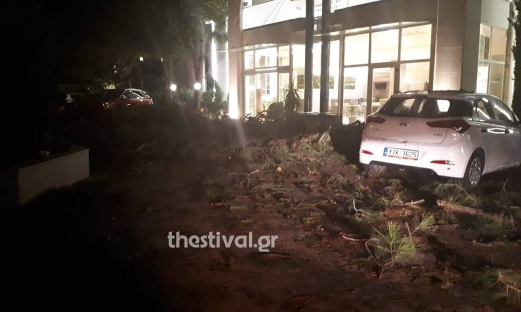 Βίντεο που σοκάρει από τη θεομηνία στην Χαλκιδική – Θυμίζει βομβαρδισμένο τοπίο