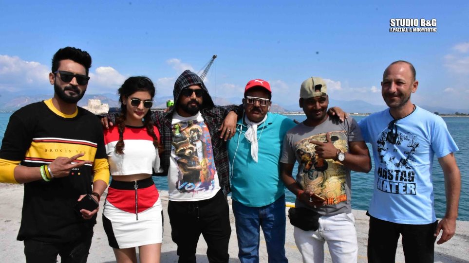 Το Bollywood επισκέφτηκε το Ναύπλιο – Έγιναν γυρίσματα βίντεο κλιπ στο λιμάνι (φωτο)
