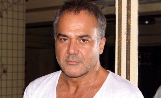 Παύλος Ευαγγελόπουλος: Έχει αποκτήσει κοιλιακούς που θα ζήλευαν και 20χρονοι (φωτο)