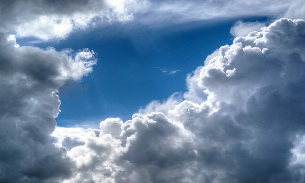 Καιρός: «Διπρόσωπος» σήμερα ο καιρός – Δείτε σε ποιες περιοχές θα είναι καλός και που θα «χτυπήσει» η κακοκαιρία